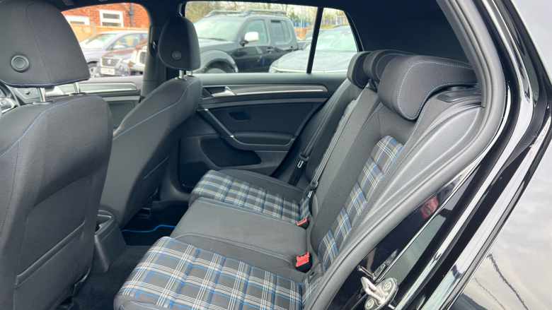 Volkswagen Golf 1.4 TSI GTE 5dr DSG Hatchback